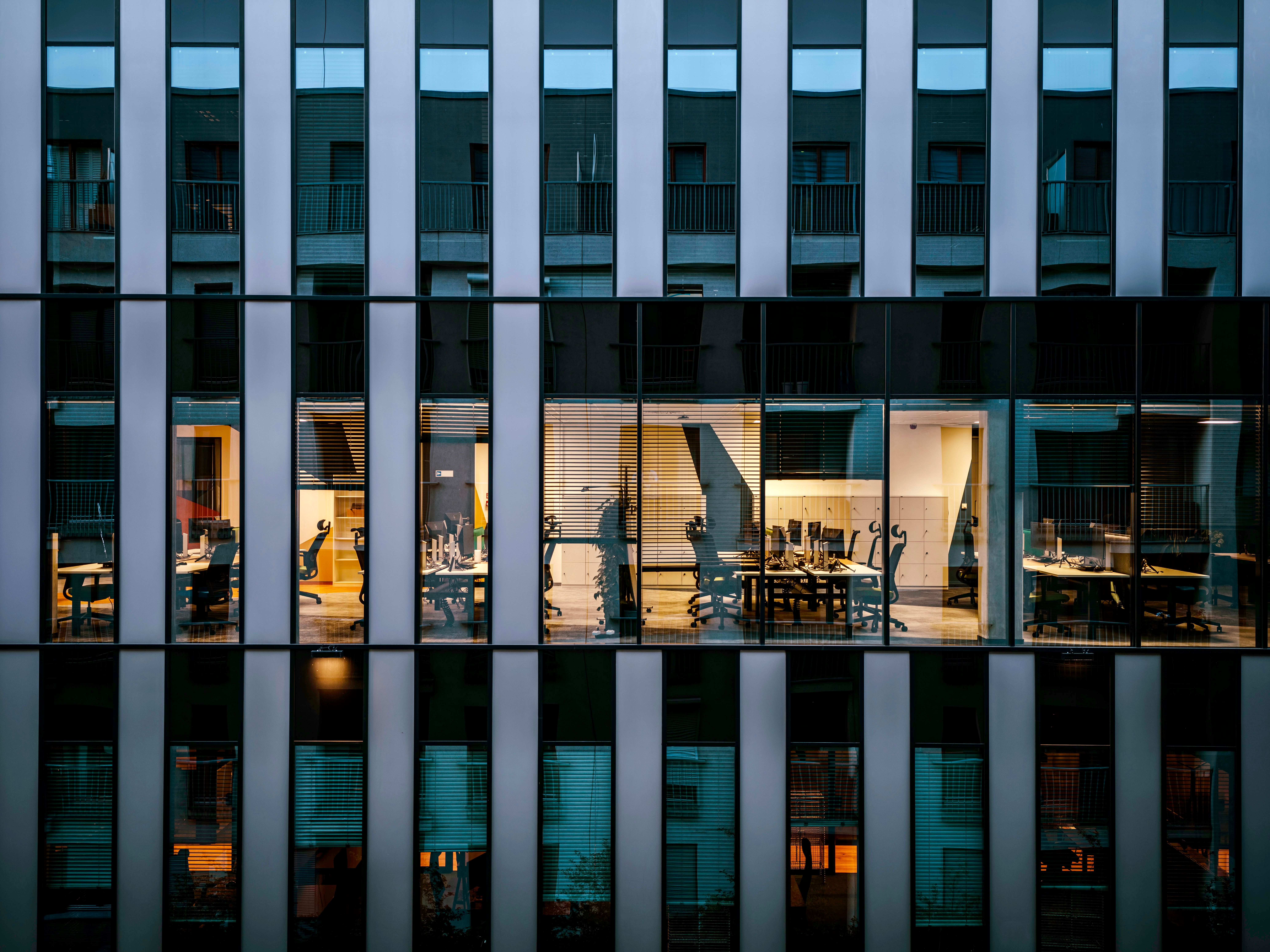 Multi-Floor Commercial Building — photo 3