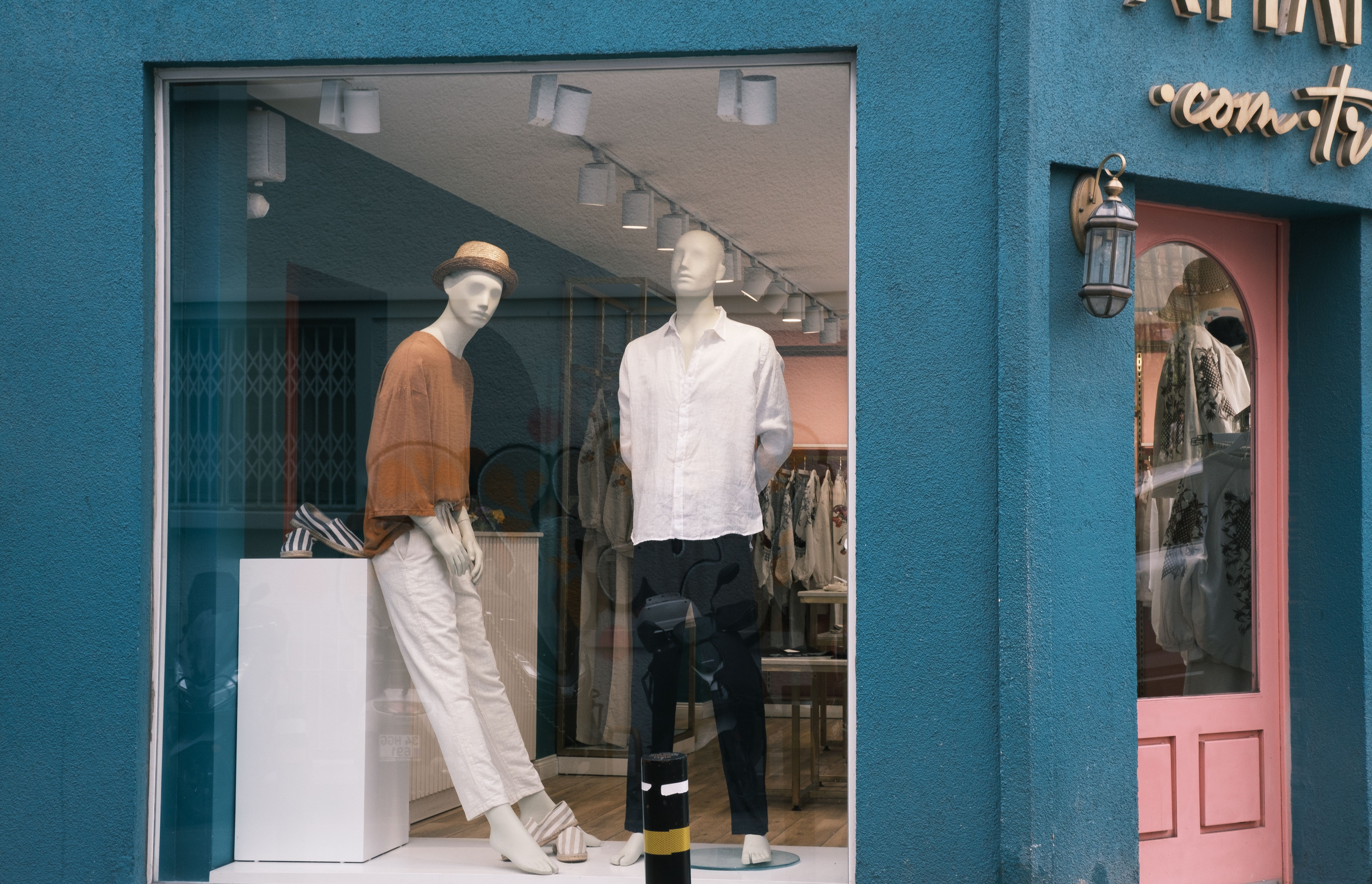 Ground Floor Retail Shop on Main Boulevard — photo 2