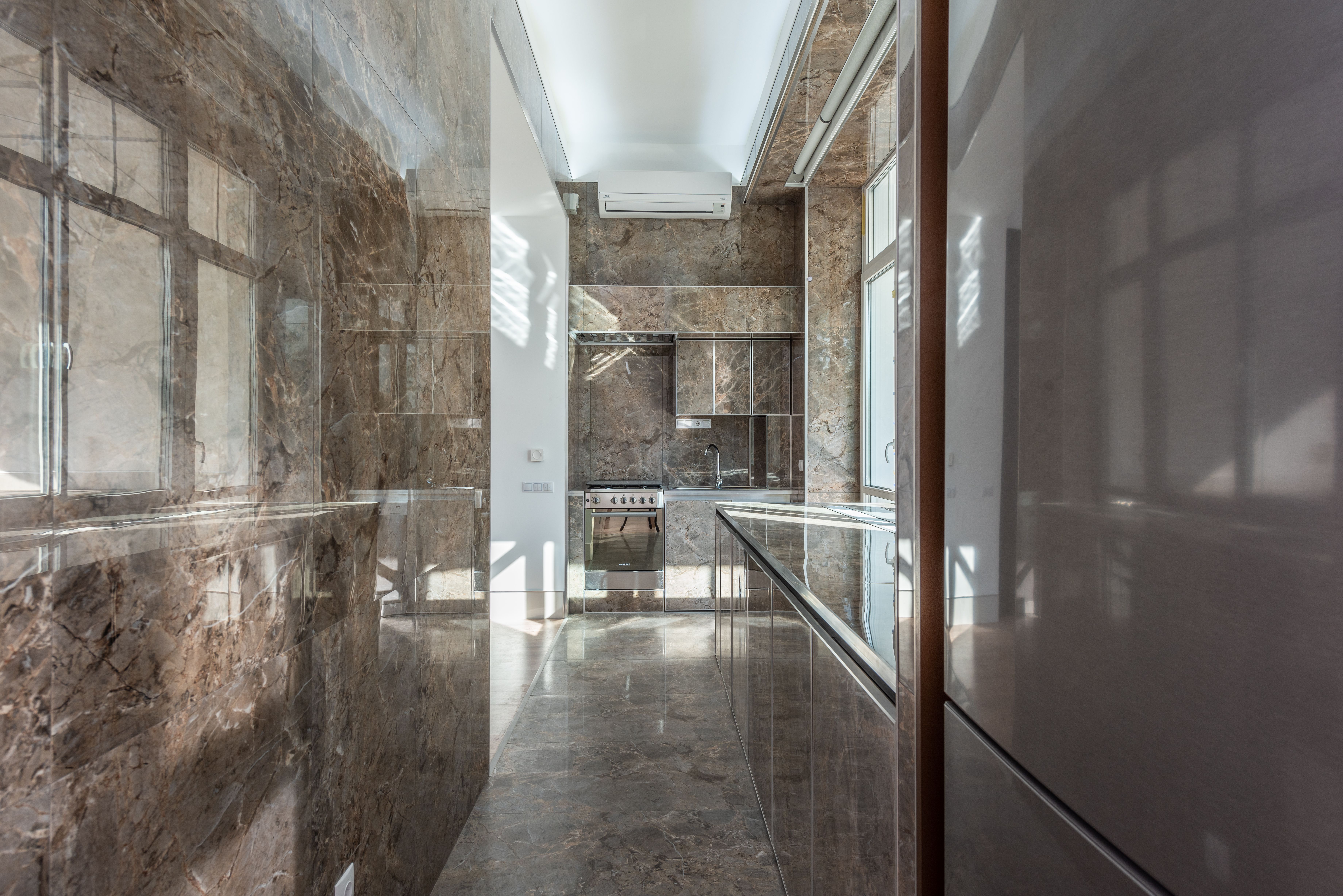 5 Marla Brand New Designer House — photo 3
